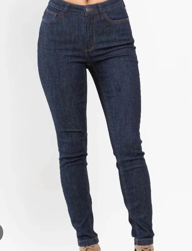 Classic Jeans With Embroidered Pockets In Dark Blue